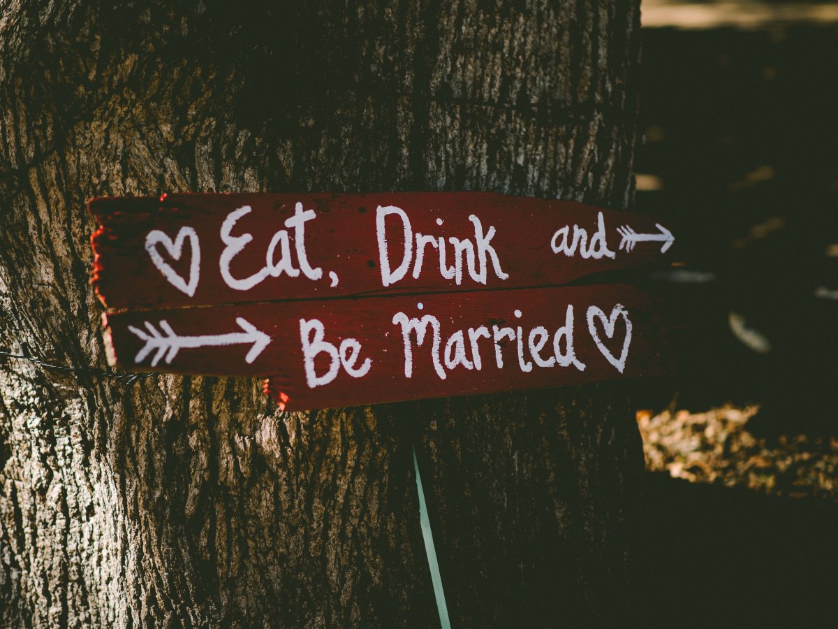 What to do for wedding entertainment