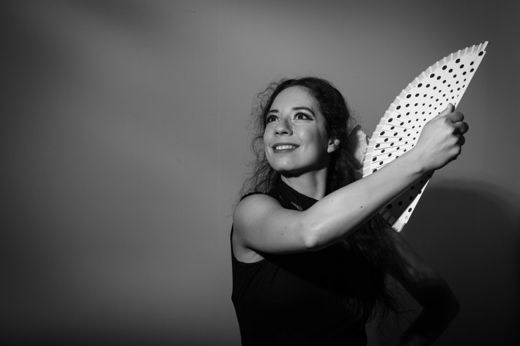 Lucia Schweigert Flamenco dancer for parties and events