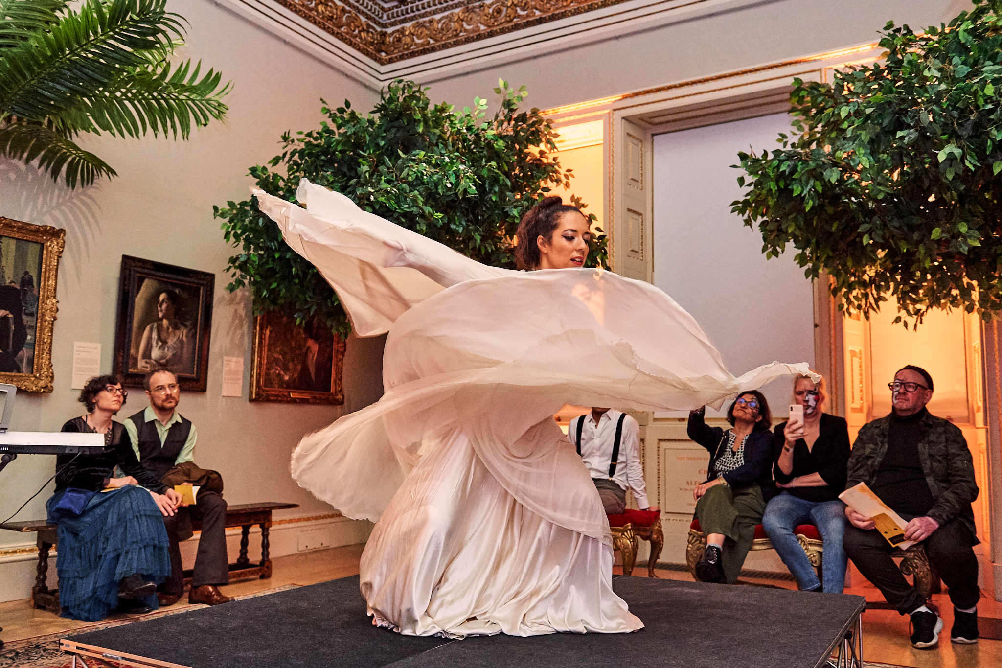 Lucia performs at RA Lates Barcelona Modernisme (c) Justine Trickett