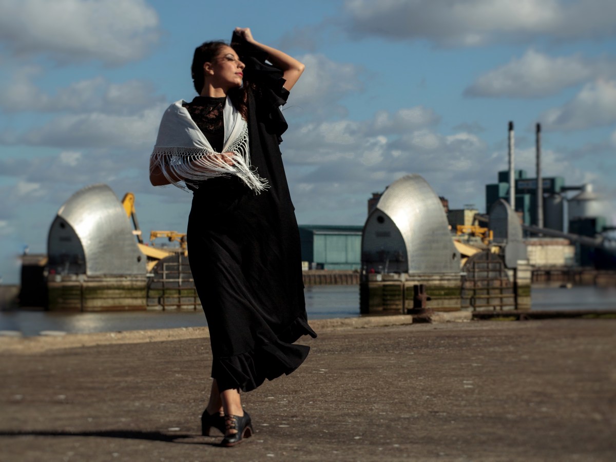 Flamenco dancer for festivals and outdoor events