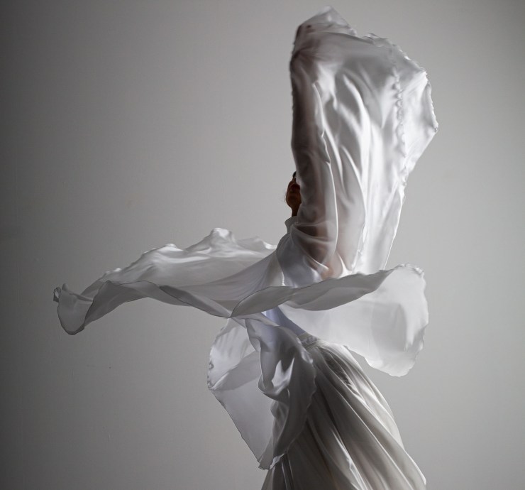 Lucia Schweigert Loie Fuller inspired dance performance Photo: Liz Gorman